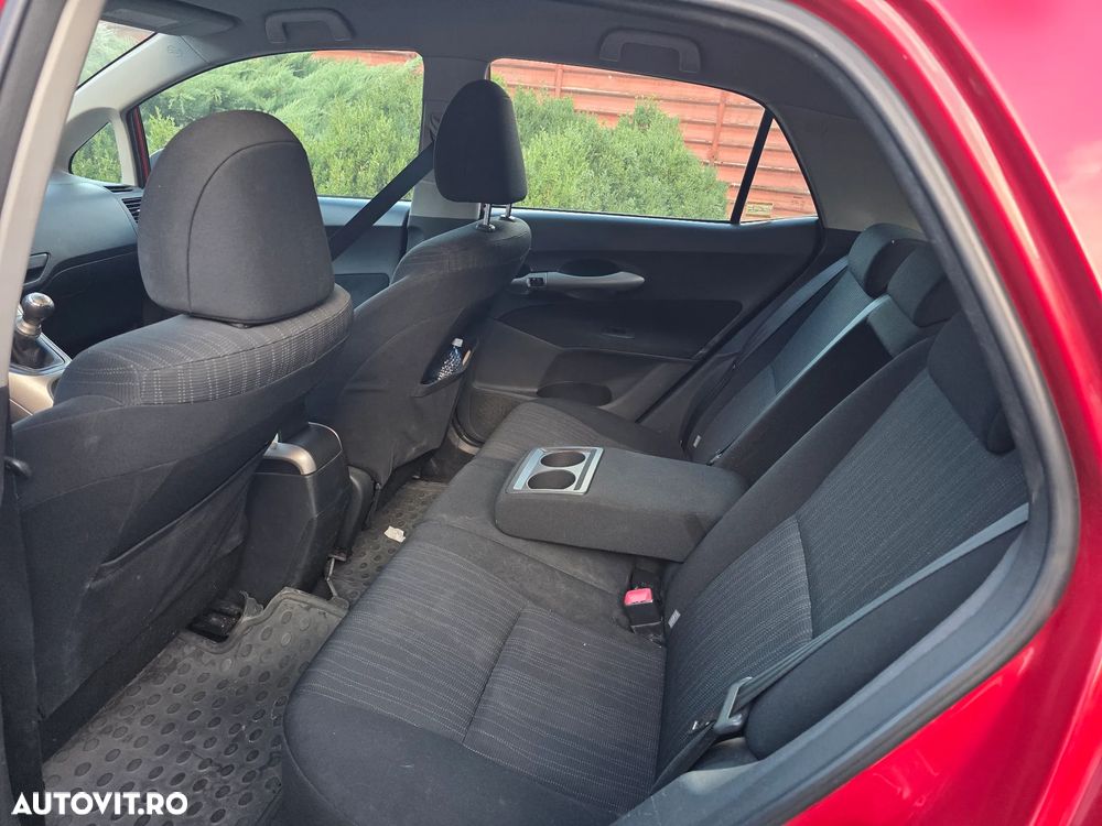 Toyota Auris 1.6 Sol - 6