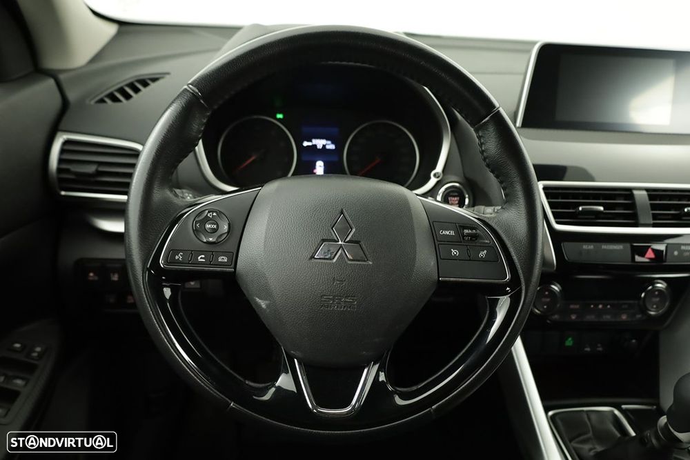 Mitsubishi Eclipse Cross 1.5 MIVEC - 14