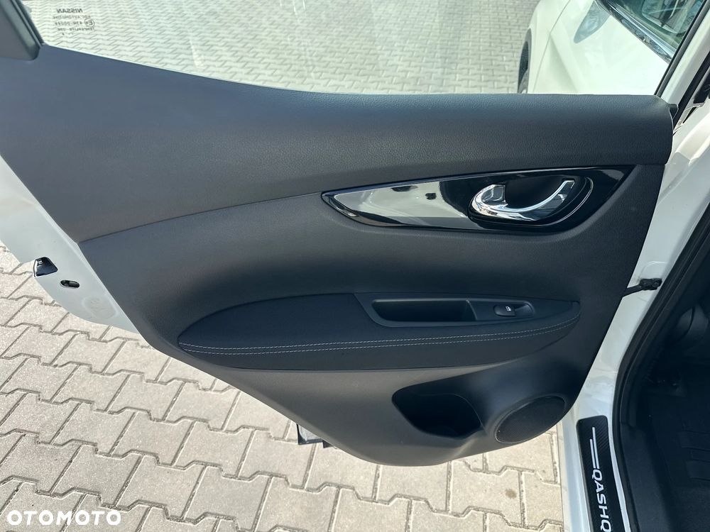 Nissan Qashqai 1.2 DIG-T Acenta EU6 - 22