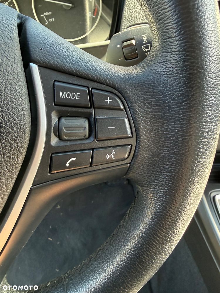 BMW Seria 1 118d - 22