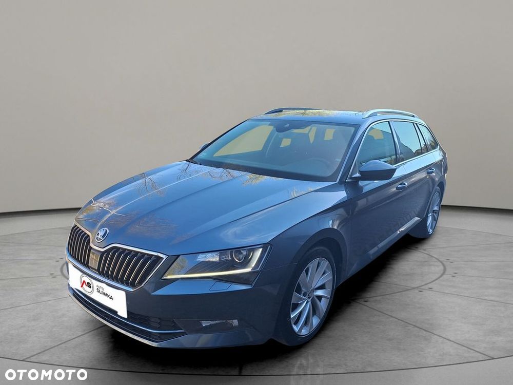 Skoda Superb 2.0 TDI SCR Style DSG - 2
