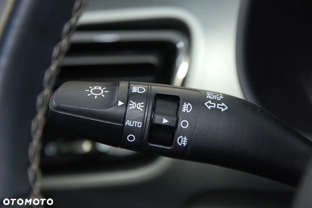 Kia Stonic 1.2 L - 36