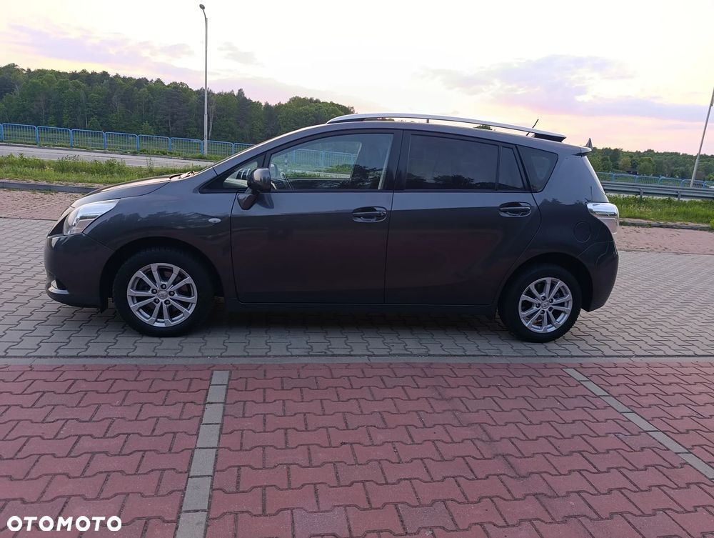 Toyota Verso 1.6 Edition - 2