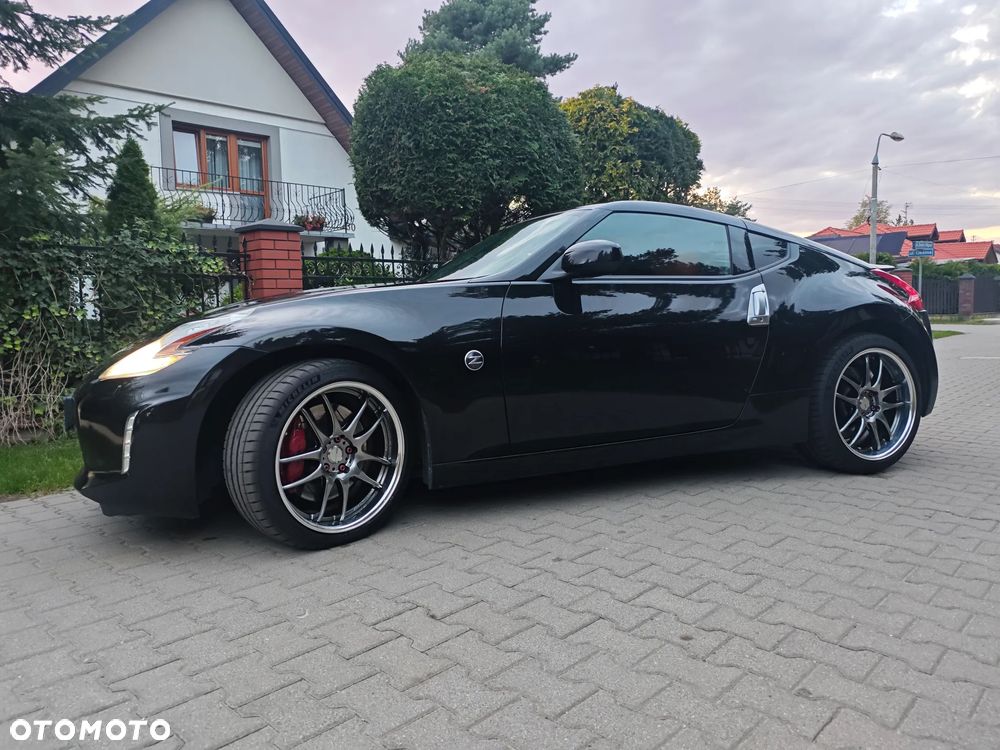 Nissan 370 Z - 3