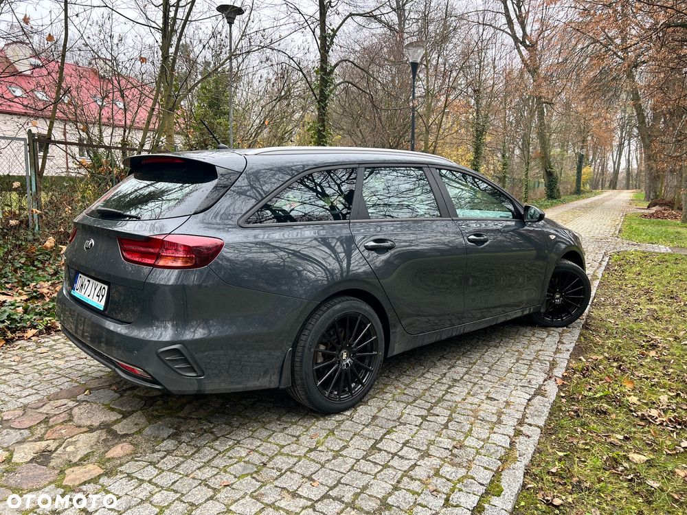 Kia Ceed 1.6 CRDi SCR L Business Line - 17