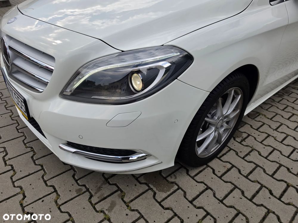 Mercedes-Benz Klasa B 200 BlueEFFICIENCY Edition 1 - 21
