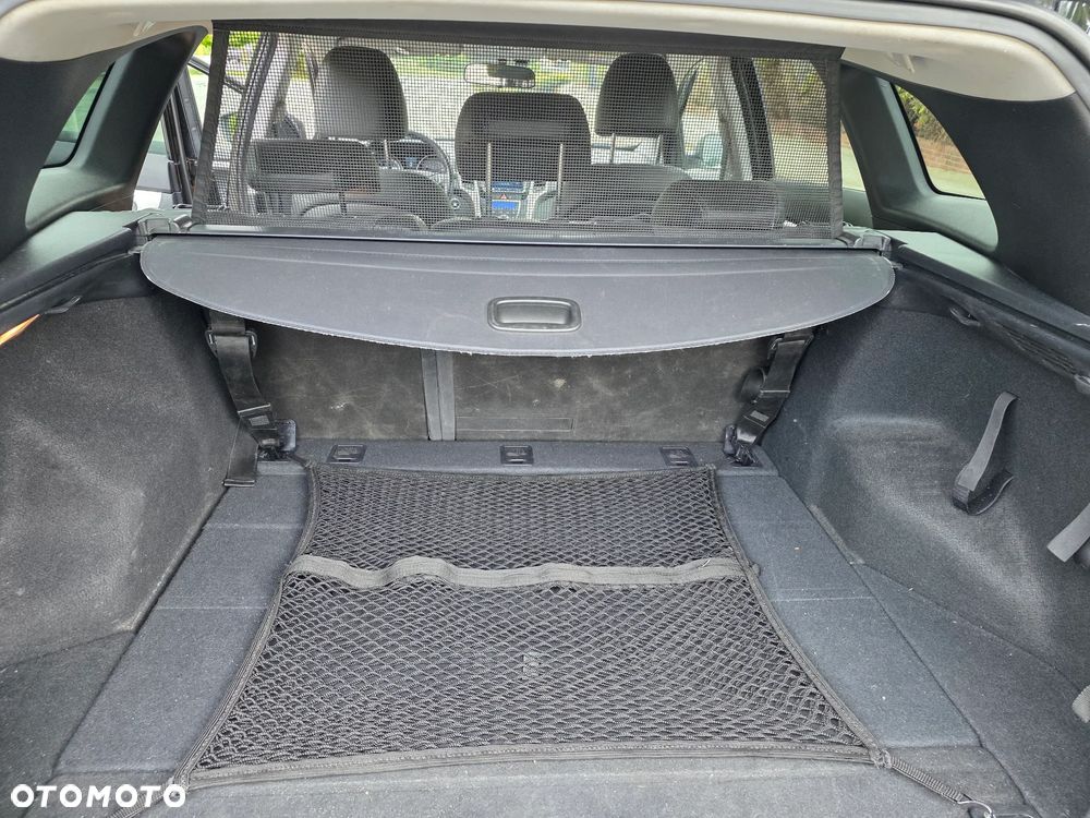Hyundai i30 blue 1.6 CRDi Style - 14