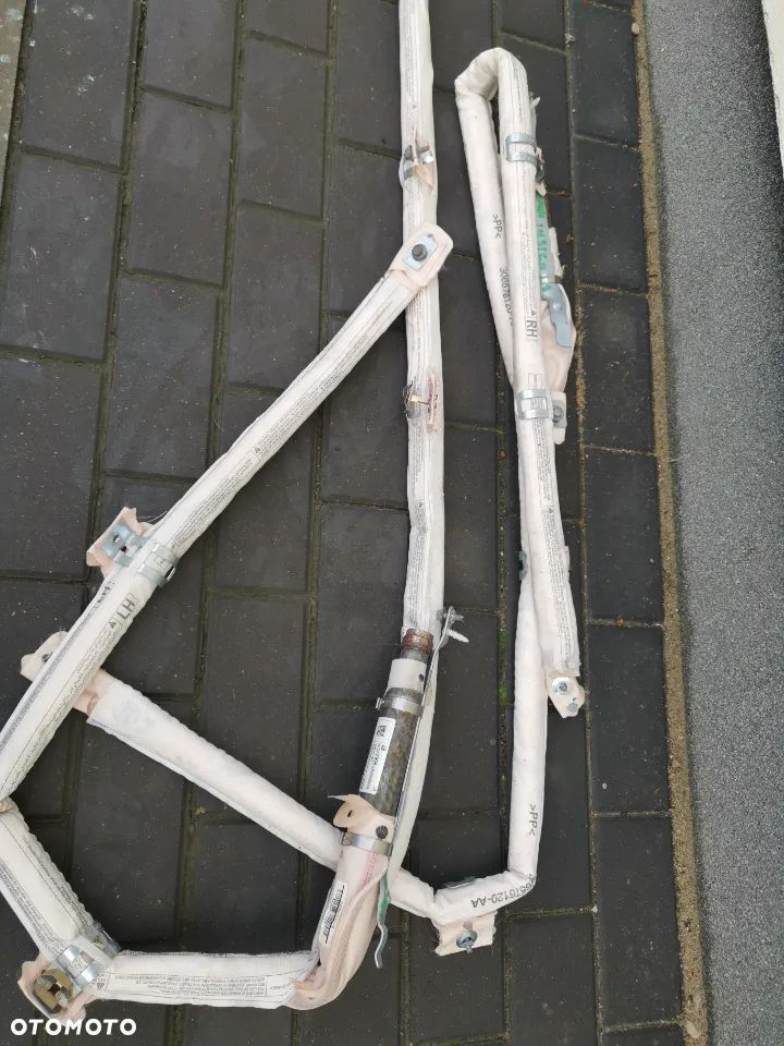 KURTYNA POWIETRZA PRAWY LEWY Opel Insignia A KOMBI 2008-2013 EUROPA 13222996 13222997