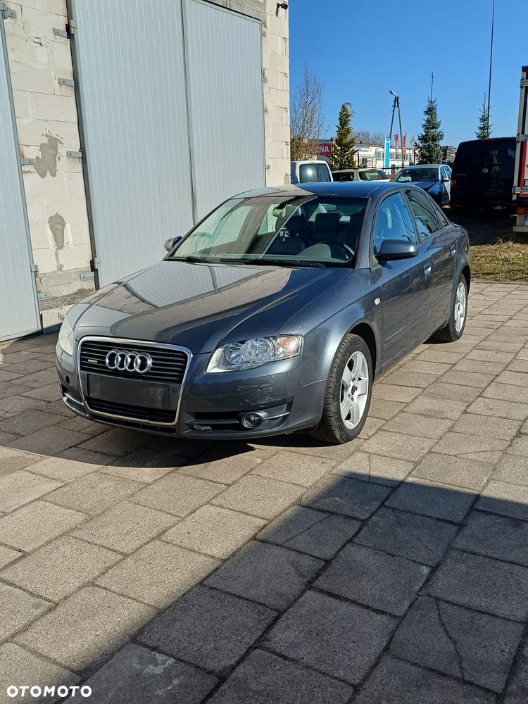 Audi A4 Limousine 2.0 TDI DPF - 4