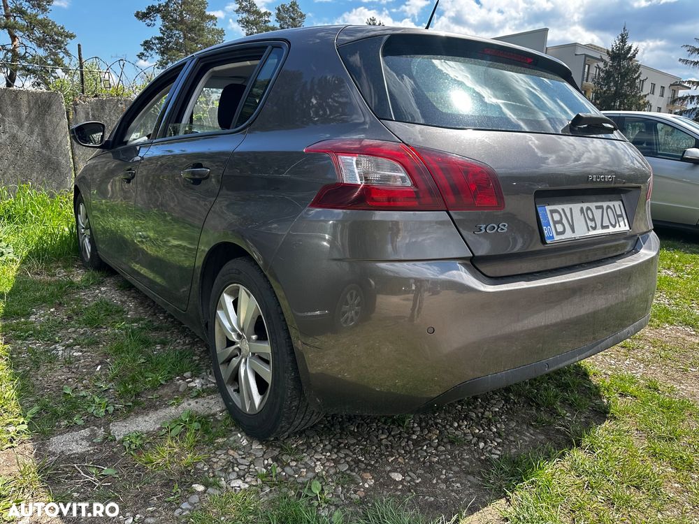 Peugeot 308 - 10