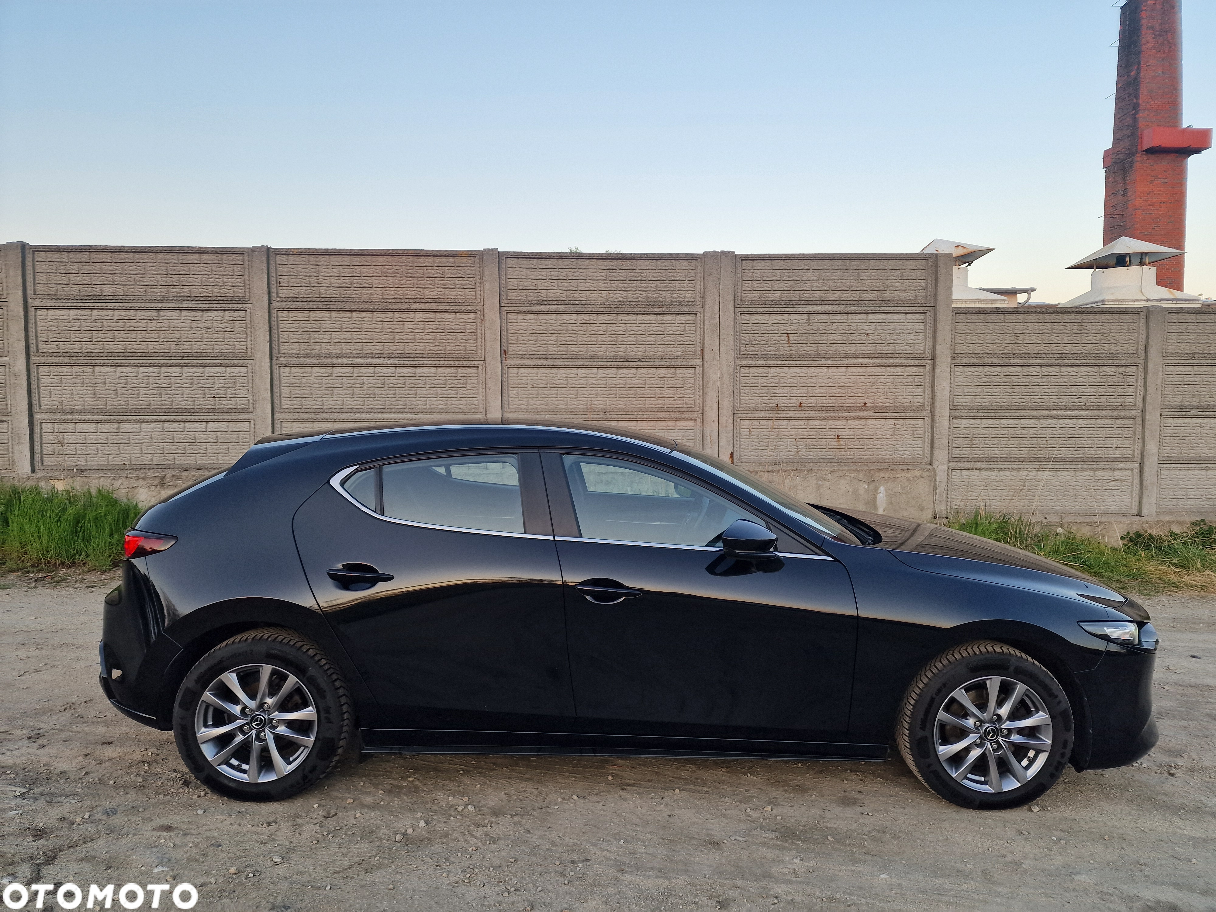 Mazda 3 e-SKYACTIV-G 2.0 M HYBRID - 3