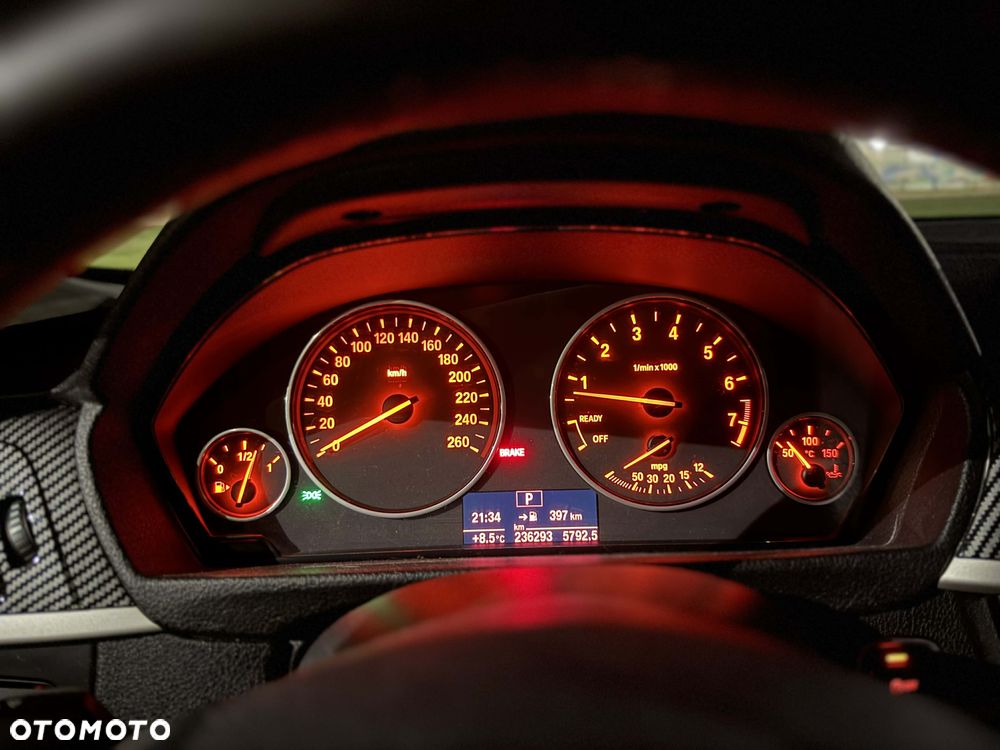 BMW Seria 3 320i - 9