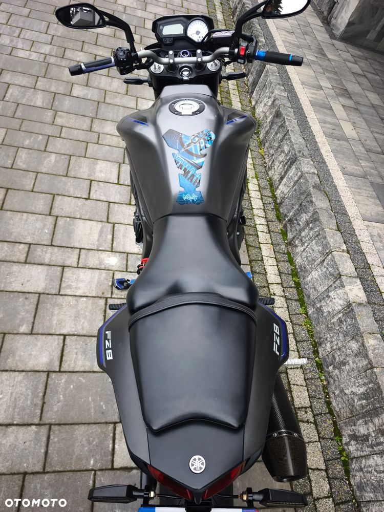 Yamaha FZ8 - 28