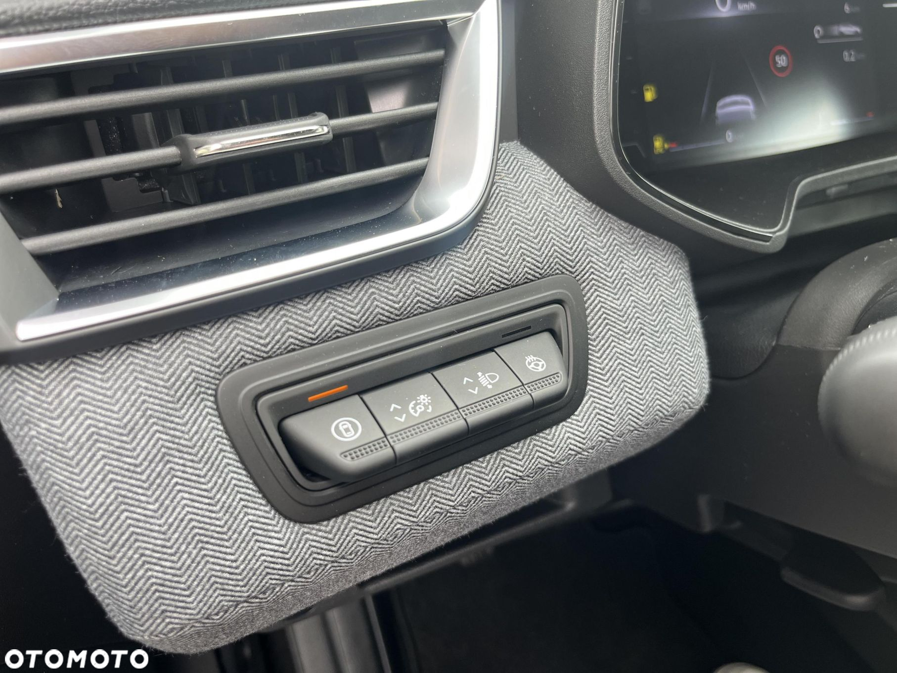 Renault Clio - 26