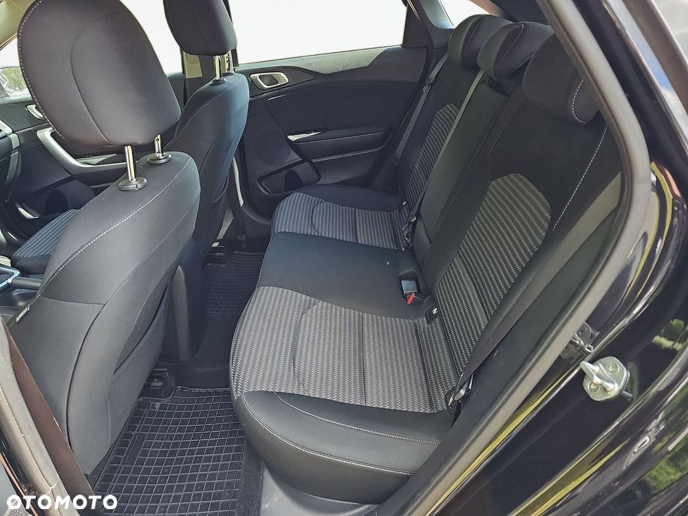 Kia Ceed 1.5 T-GDI M - 29