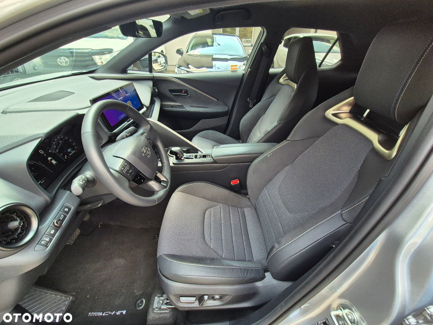 Toyota C-HR - 8