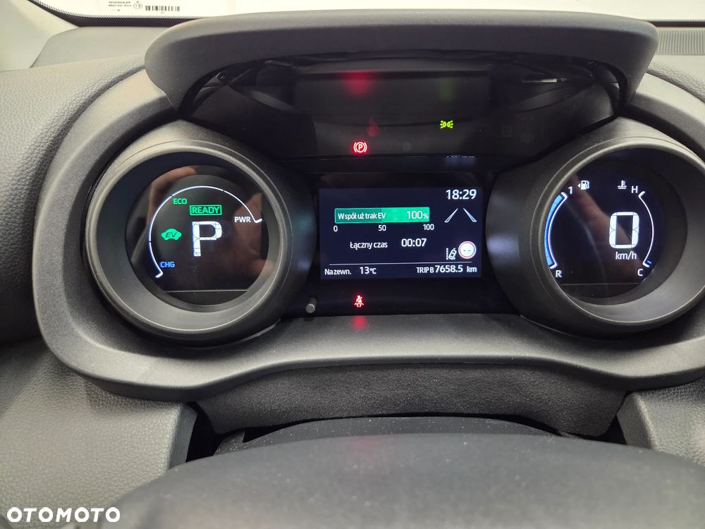 Toyota Yaris Hybrid 1.5 Executive - 17