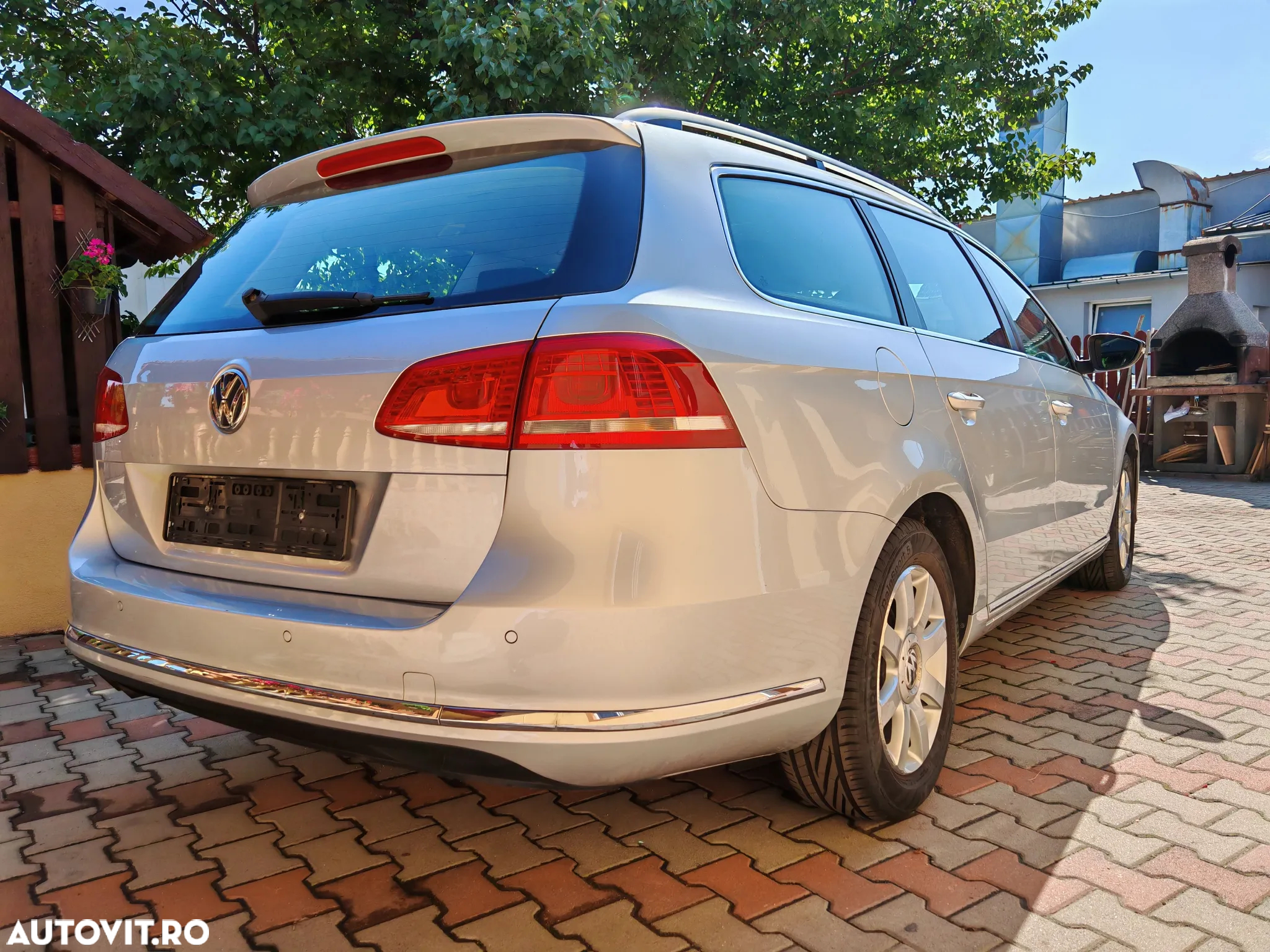 Volkswagen Passat Variant 2.0 TDI BlueMotion Technology Business Edition - 5
