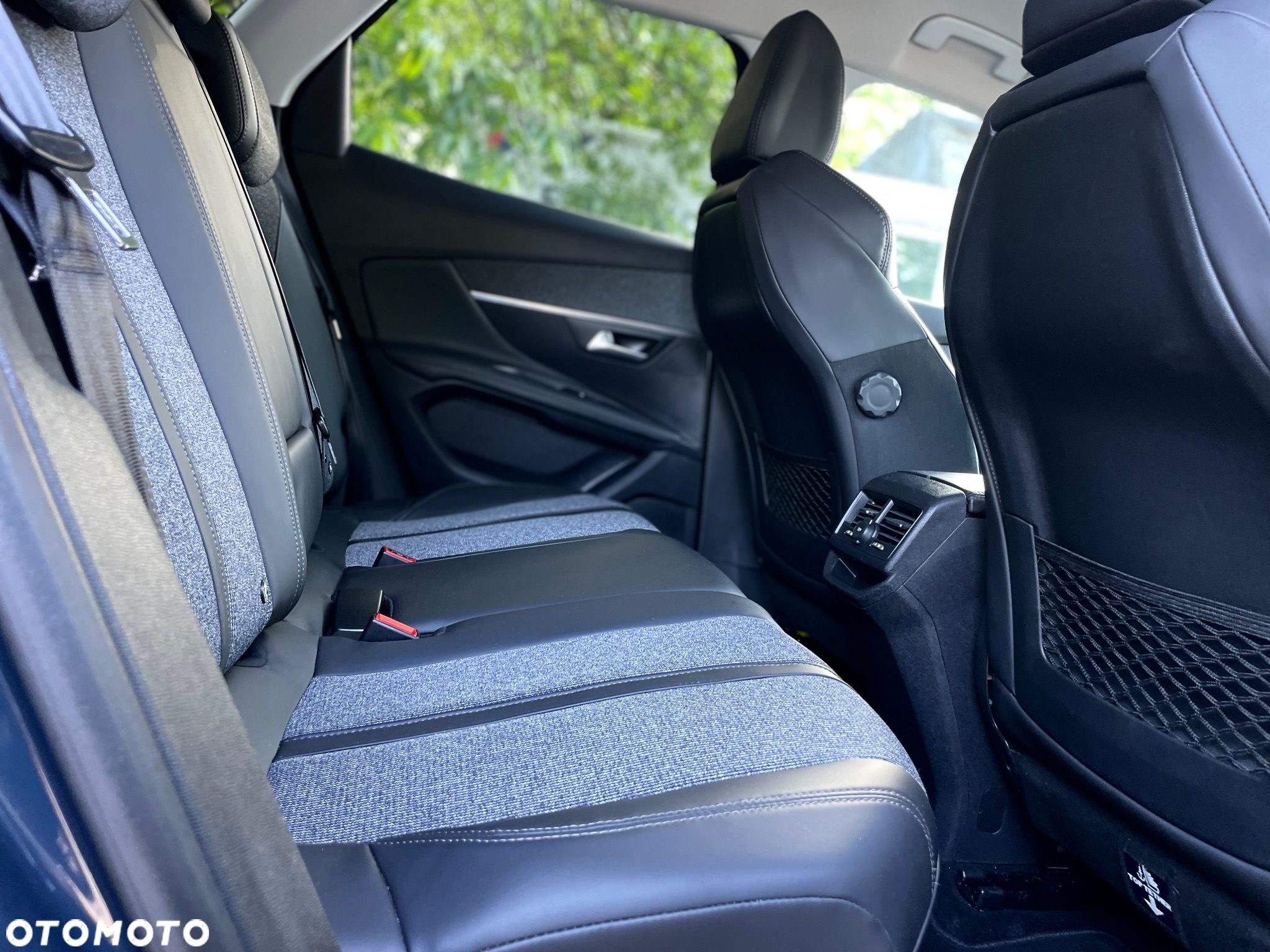 Peugeot 3008 1.6 BlueHDi Allure S&S - 17