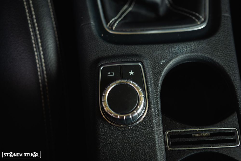 Mercedes-Benz CLA 200 Shooting Brake d Urban - 36