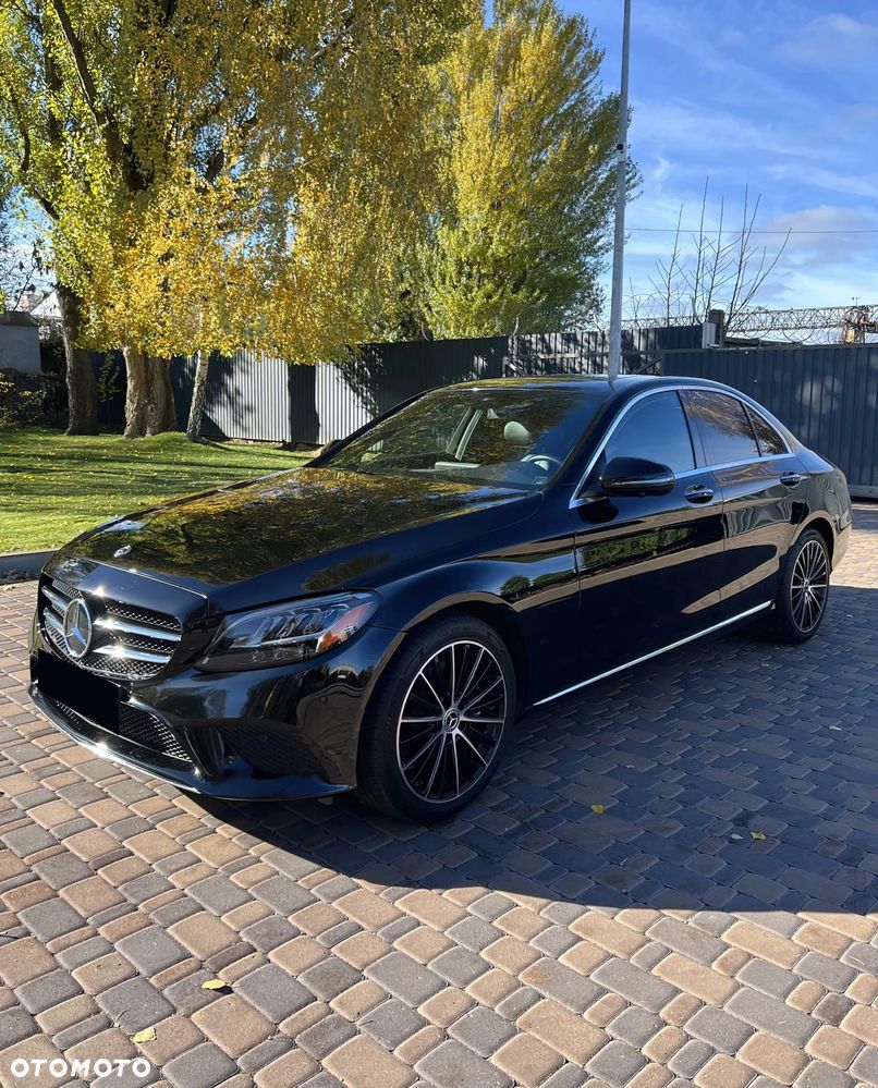Mercedes-Benz Klasa C 300 9G-TRONIC - 1