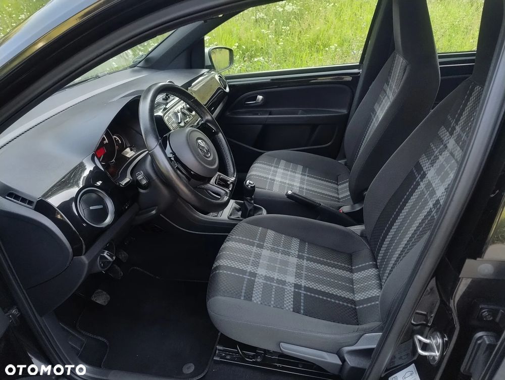 Volkswagen up! club - 15