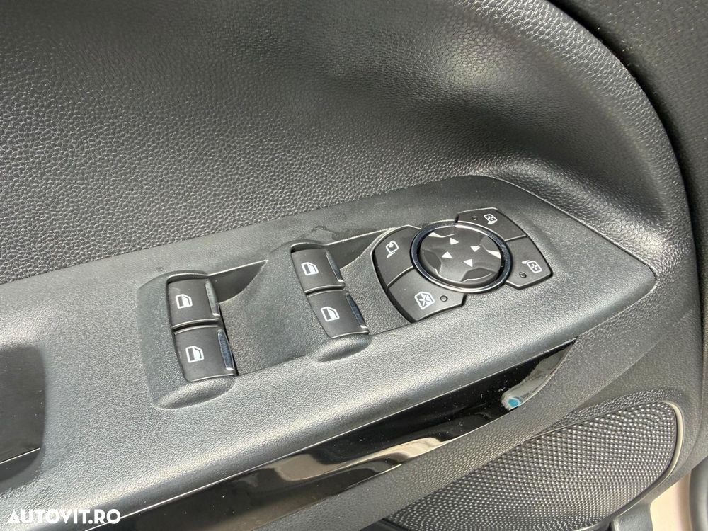 Ford EcoSport - 17