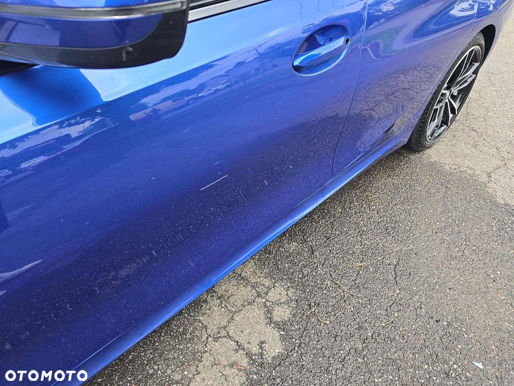 BMW Seria 3 330i xDrive M Sport - 14