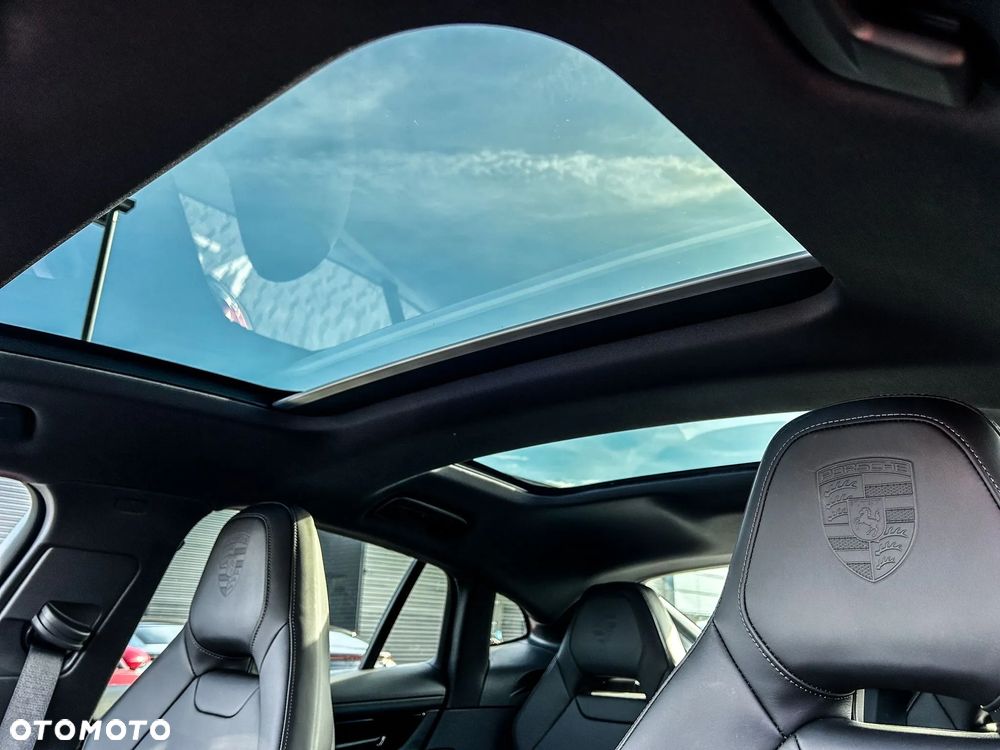Porsche Panamera 4S E-Hybrid PHEV - 15