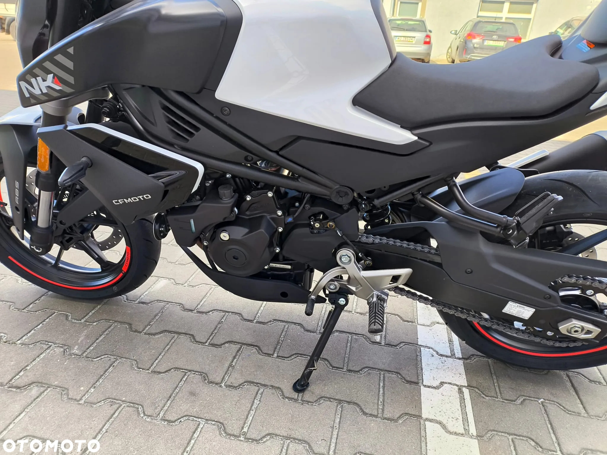 CFMoto NK - 4