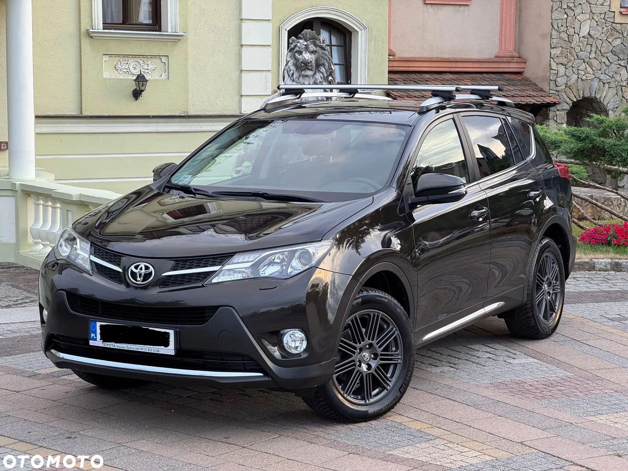 Toyota RAV4 2.0 D-4D Premium - 1