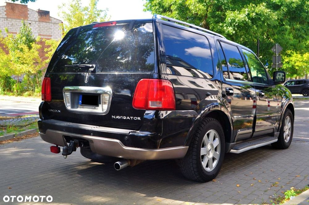 Lincoln Navigator - 4