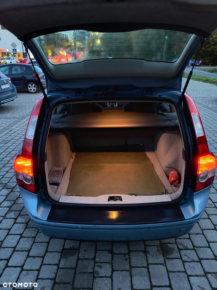 Volvo V50 2.0D Momentum - 13