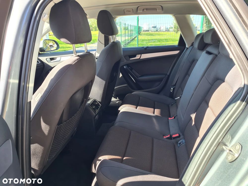 Audi A4 Allroad - 16