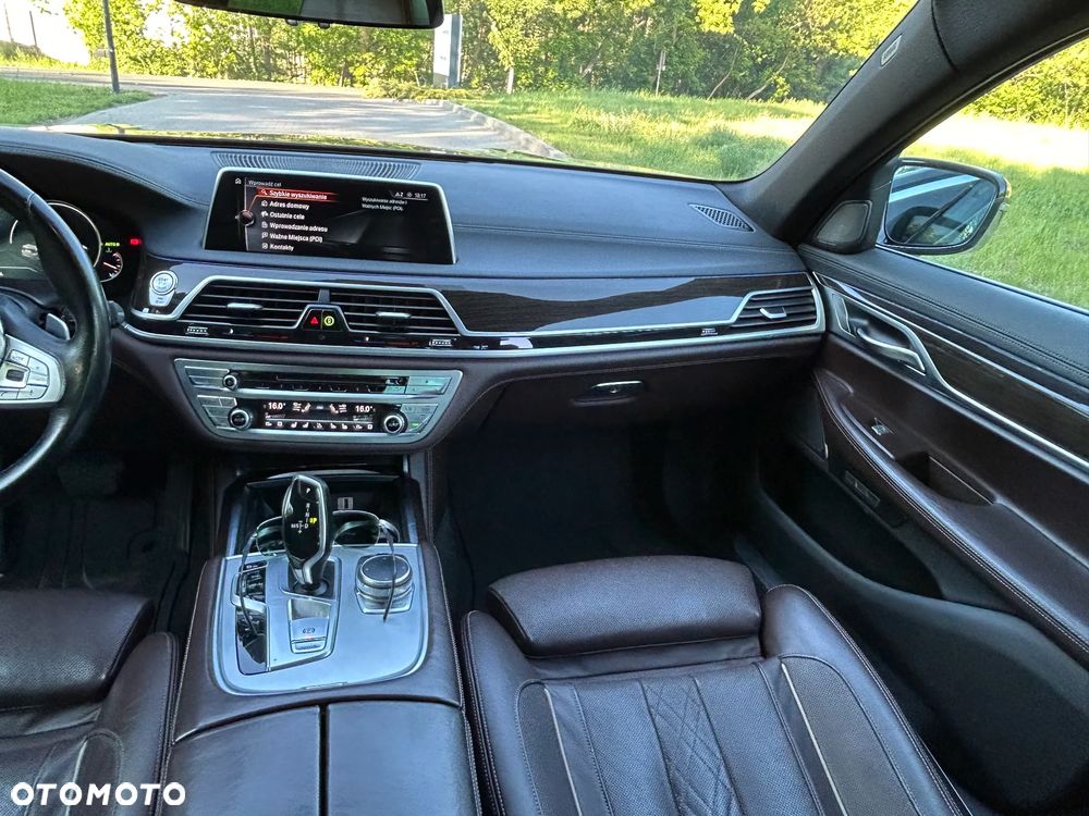 BMW Seria 7 740d xDrive - 12