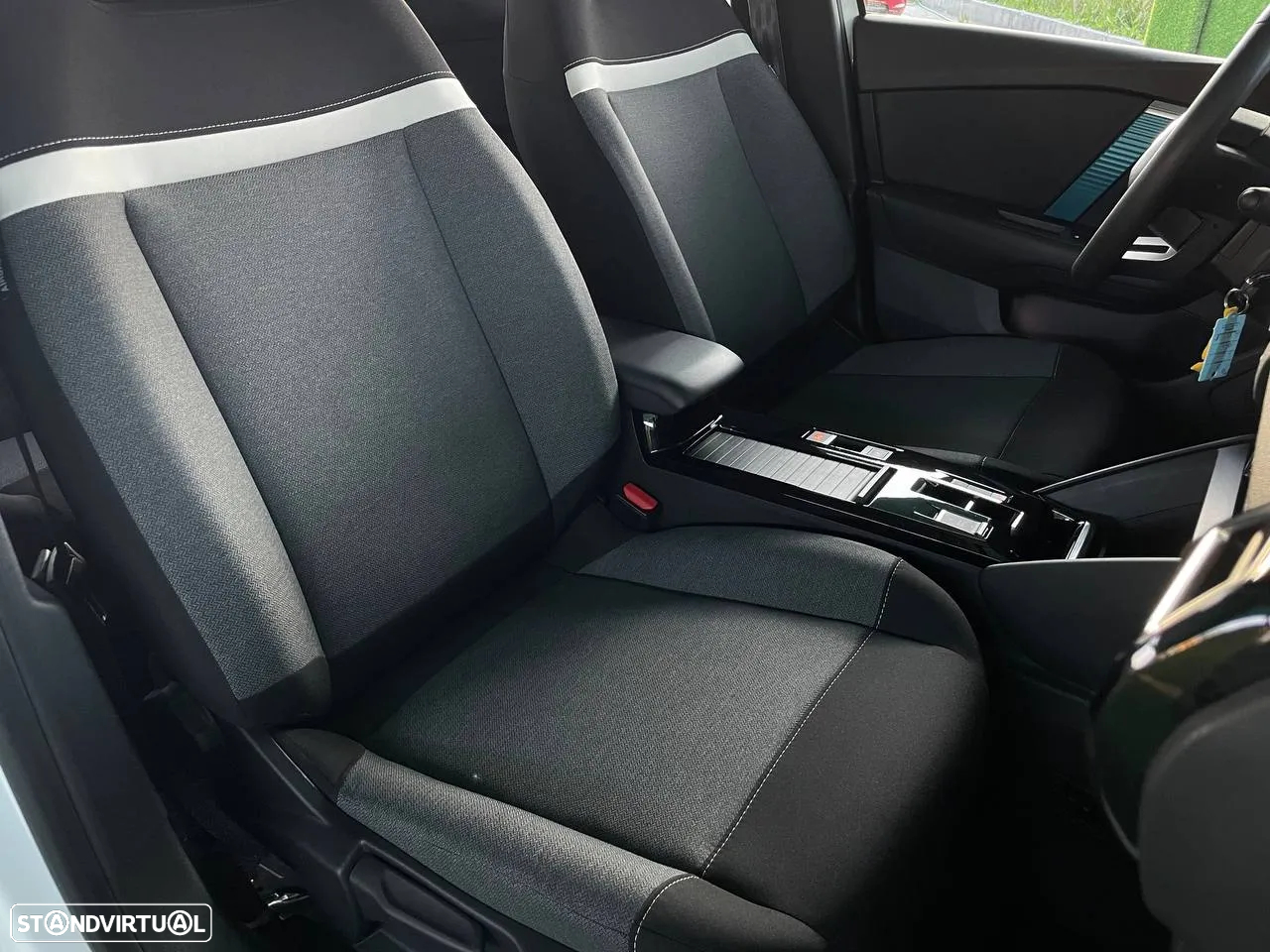 Citroën e-C4 50 kWh Business Edition - 14