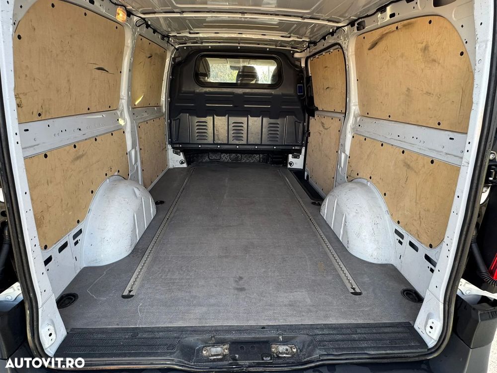 Mercedes-Benz Vito - 21
