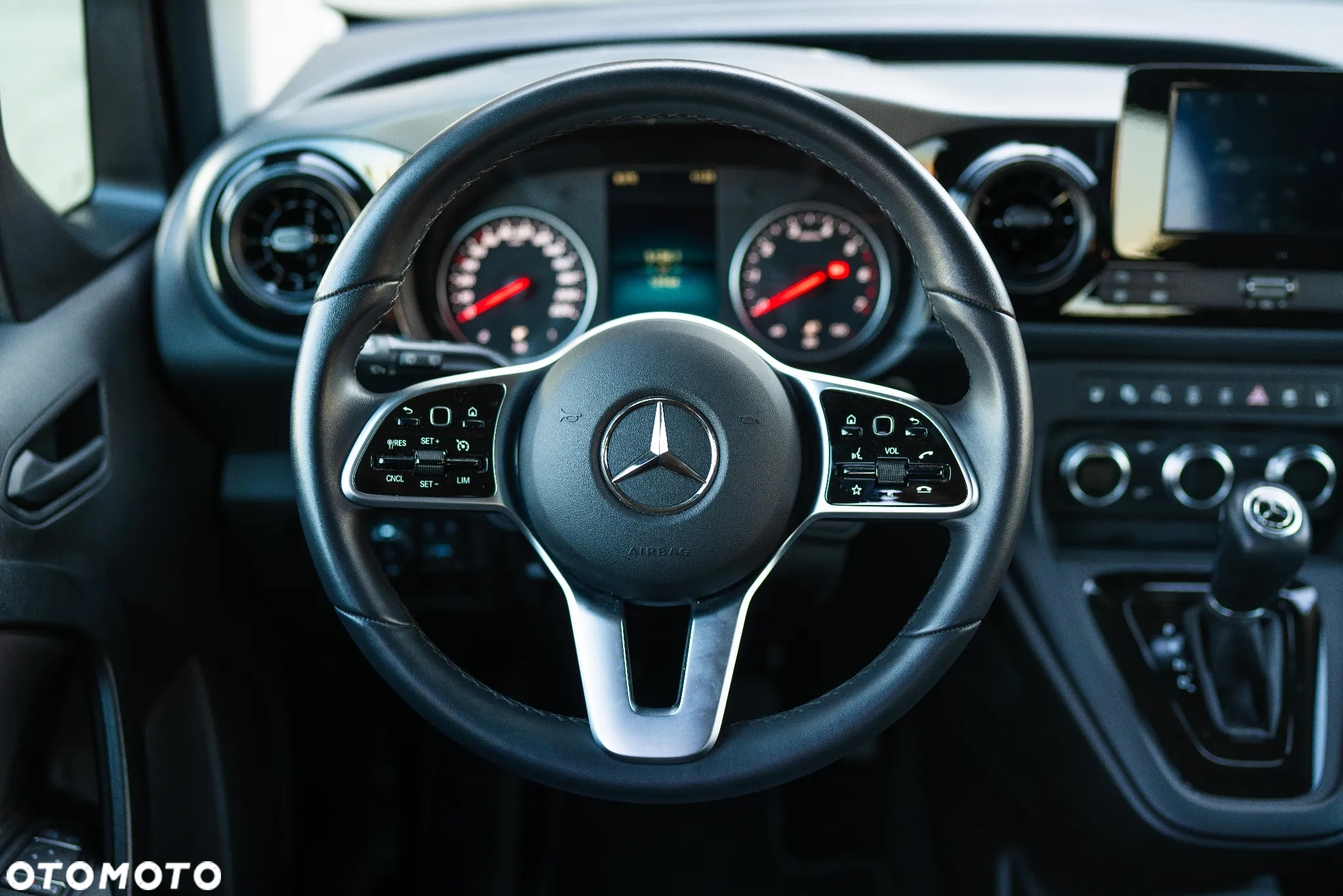 Mercedes-Benz Klasa T - 10