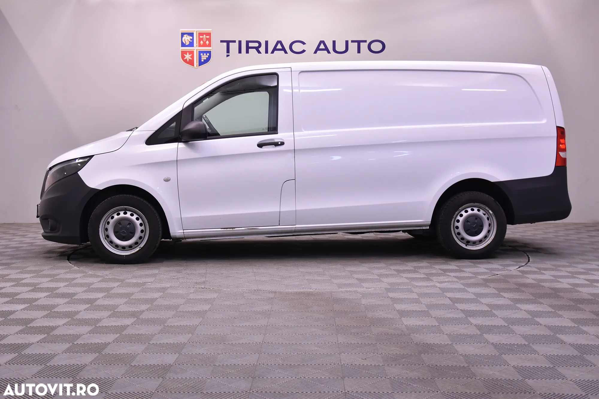 Mercedes-Benz Vito - 2