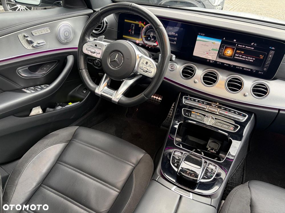 Mercedes-Benz Klasa E AMG 63 4Matic AMG Speedshift 9G-MCT - 18