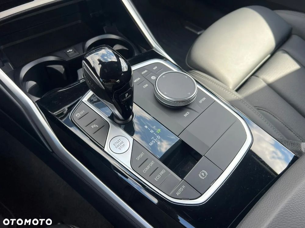 BMW Seria 3 318d Advantage - 16