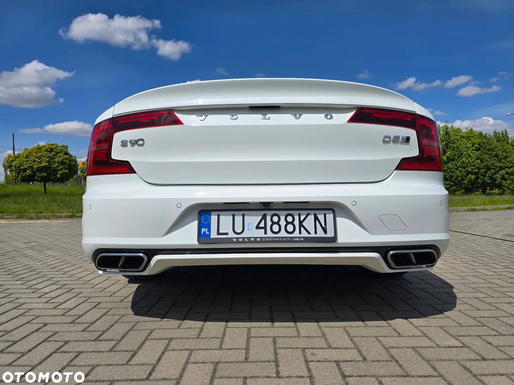 Volvo S90 D5 AWD R-Design - 4
