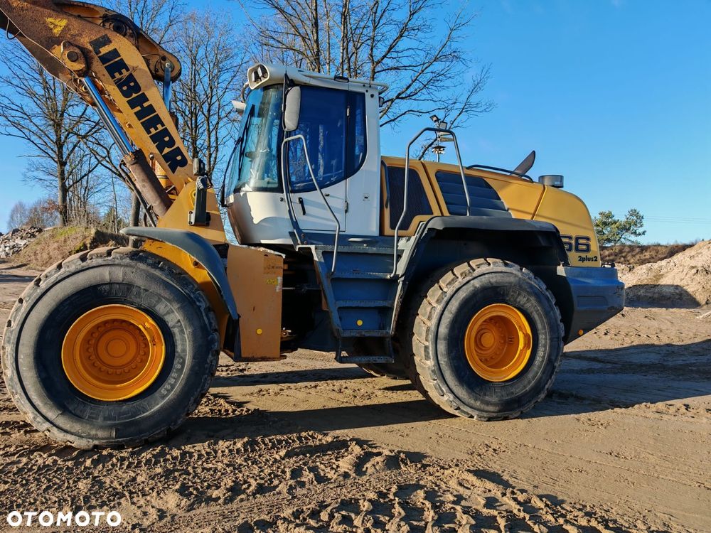 Liebherr 566 - 1