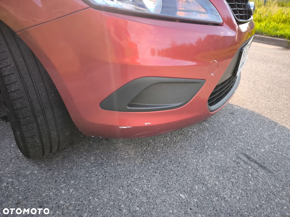 Ford Focus 1.6 16V Trend - 10
