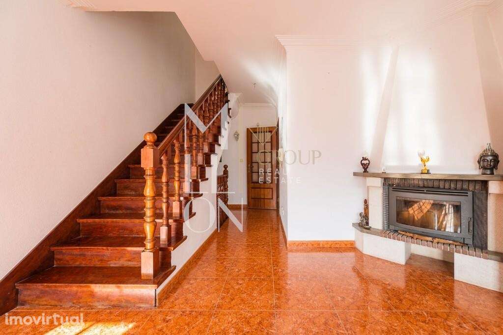 Moradia T2 em Banda com Excelente Exposição Solar e Terraço Amplo – Al - Grande imagem: 4/38