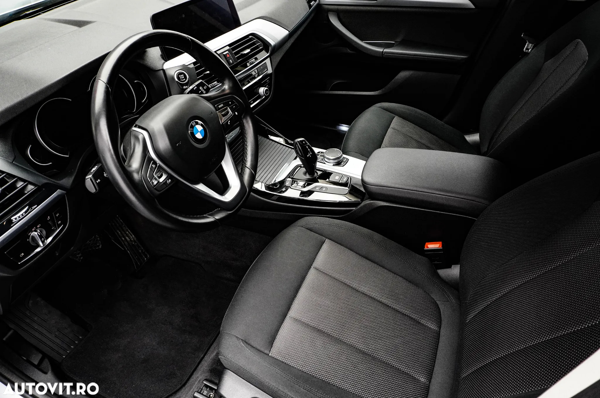 BMW X3 xDrive20d AT Advantage - 12