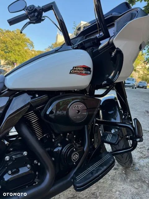 Harley-Davidson Touring Road Glide - 3