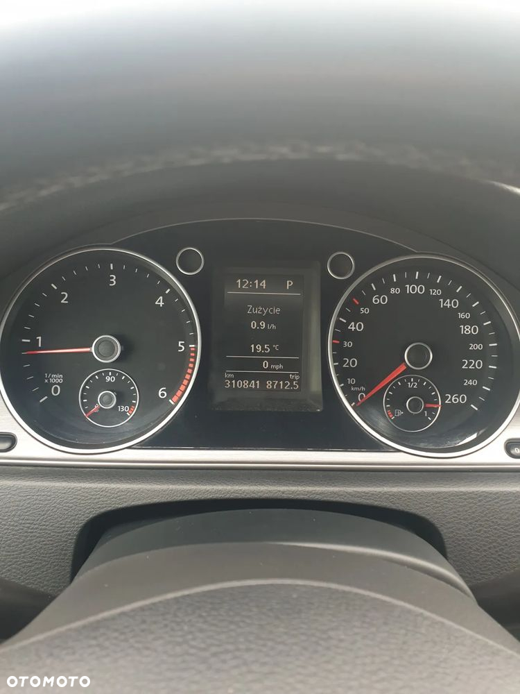 Volkswagen Passat Variant 2.0 TDI 4Motion DSG BlueMotion Tech R-Line - 20