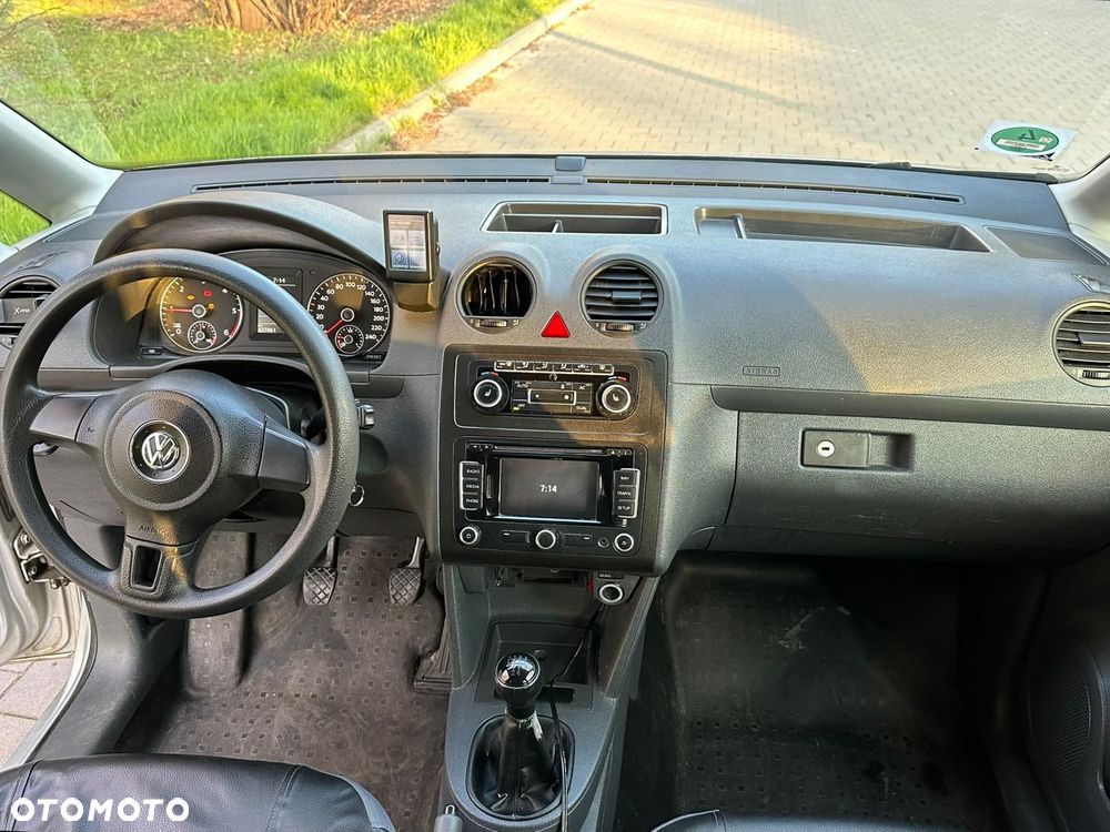 Volkswagen Caddy - 10