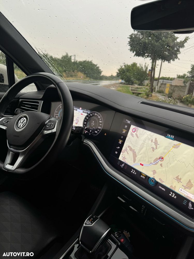Volkswagen Touareg V6 TDI Elegance - 3